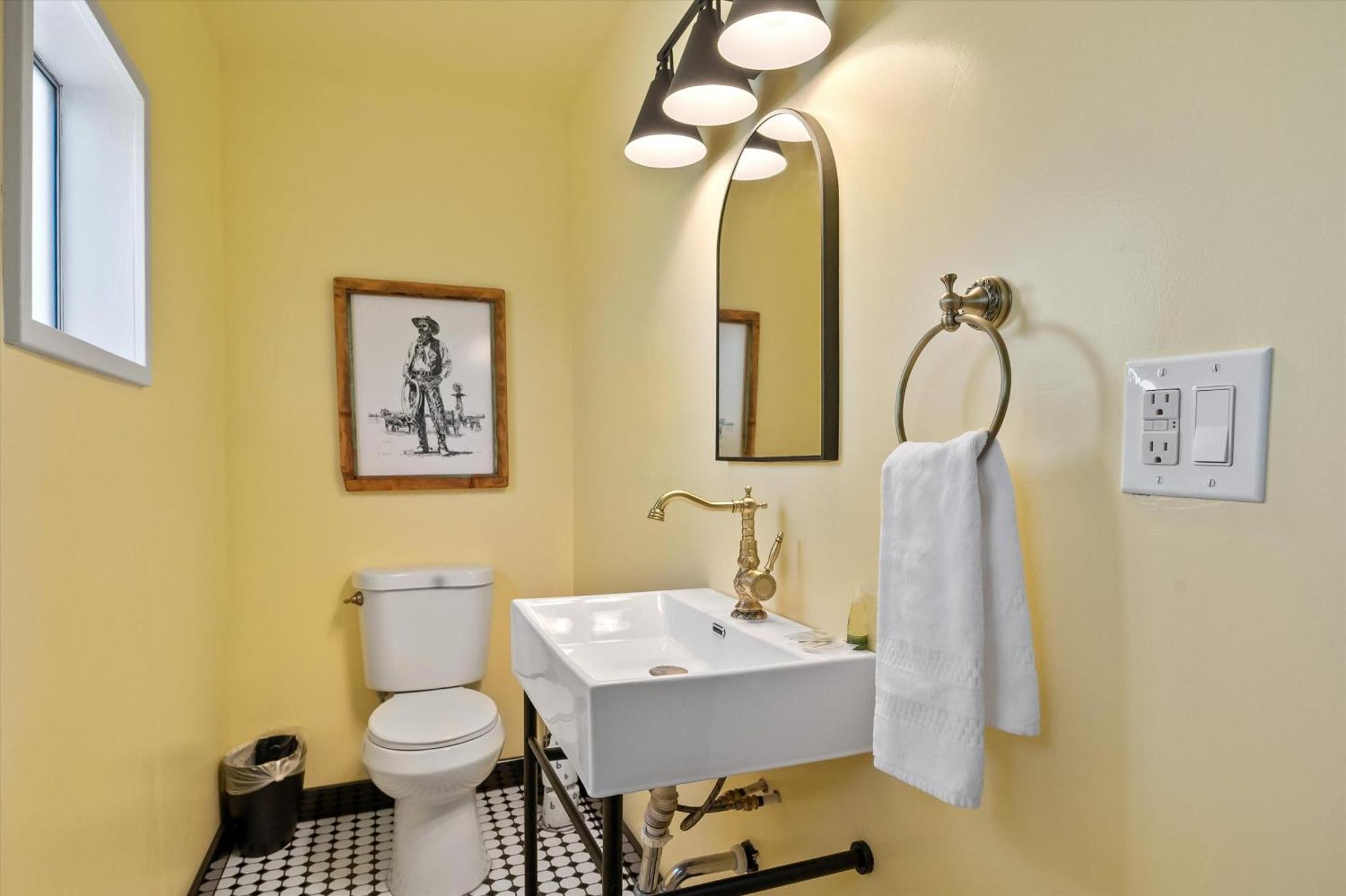 Sagebrush Inn Tombstone Quarto foto